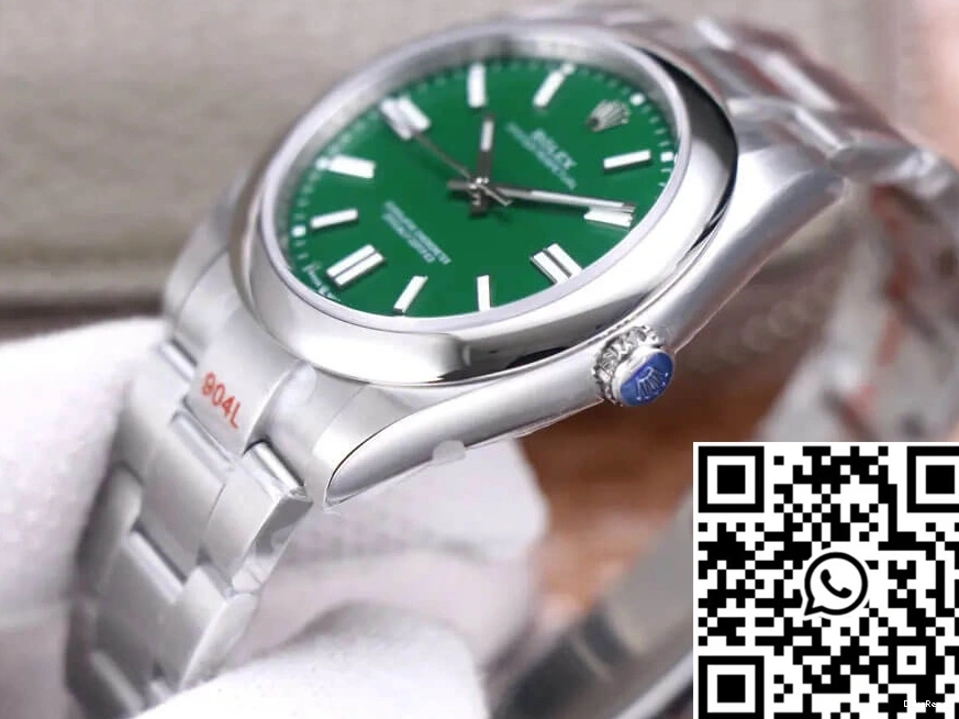 EW Factory M124300-0005 Dial Perpetual 41MM Rolex Oyster Green 0422